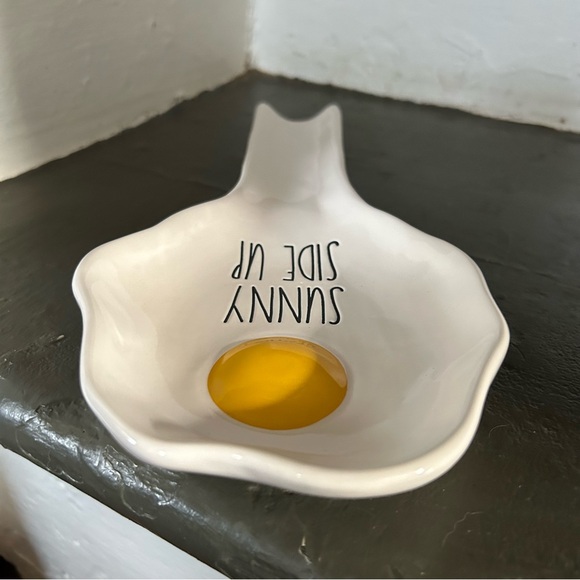 Rae Dunn SUNNY SIDE UP Spoon Rest - Picture 7 of 8
